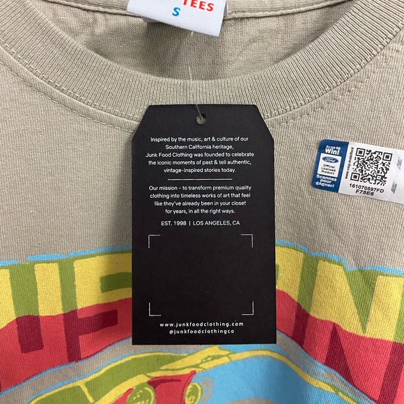 Junk Food Tees Mustang Cobra-Jet Graphic T-Shirt NWT Size Small - Picture 4 of 6